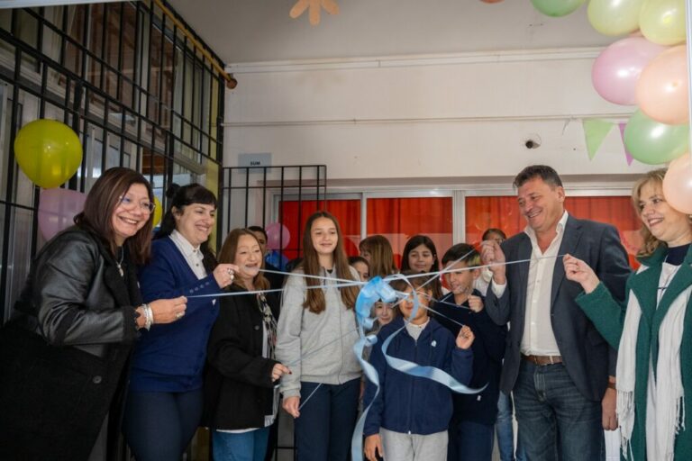 Con aportes del FAE, la Escuela N° 113 inauguró la remodelación de su Biblioteca